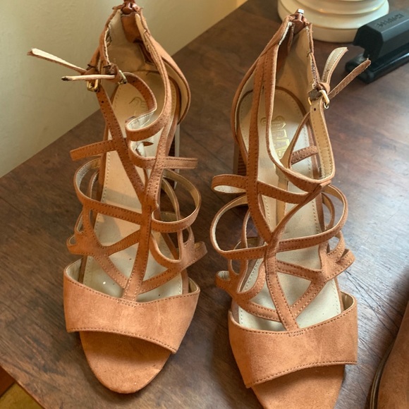 Dark Clay Heels - Picture 1 of 2